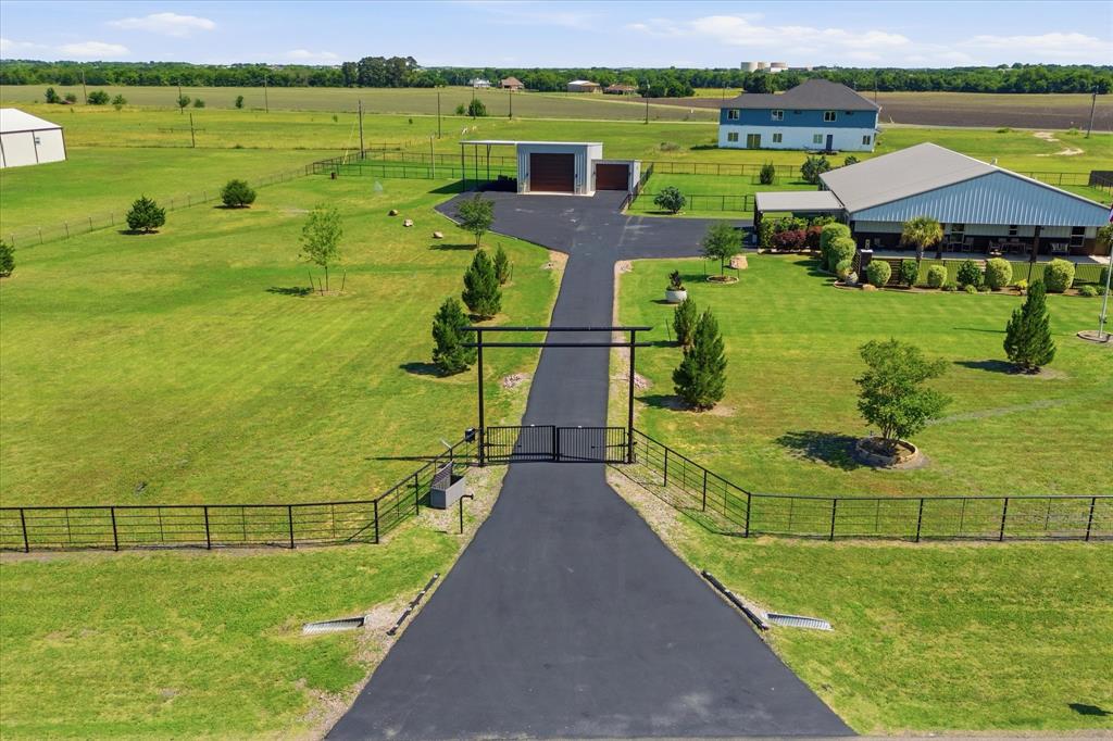 Maw & Paw Estates - Residential