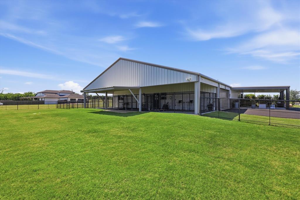Maw & Paw Estates - Residential