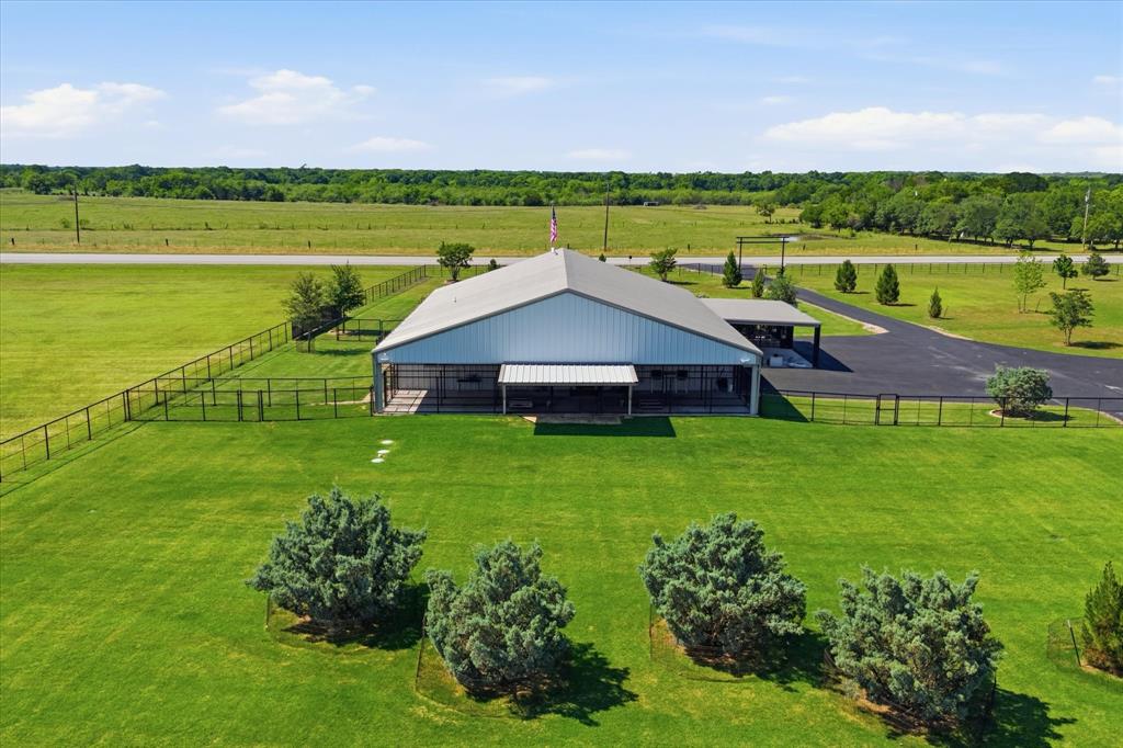 Maw & Paw Estates - Residential