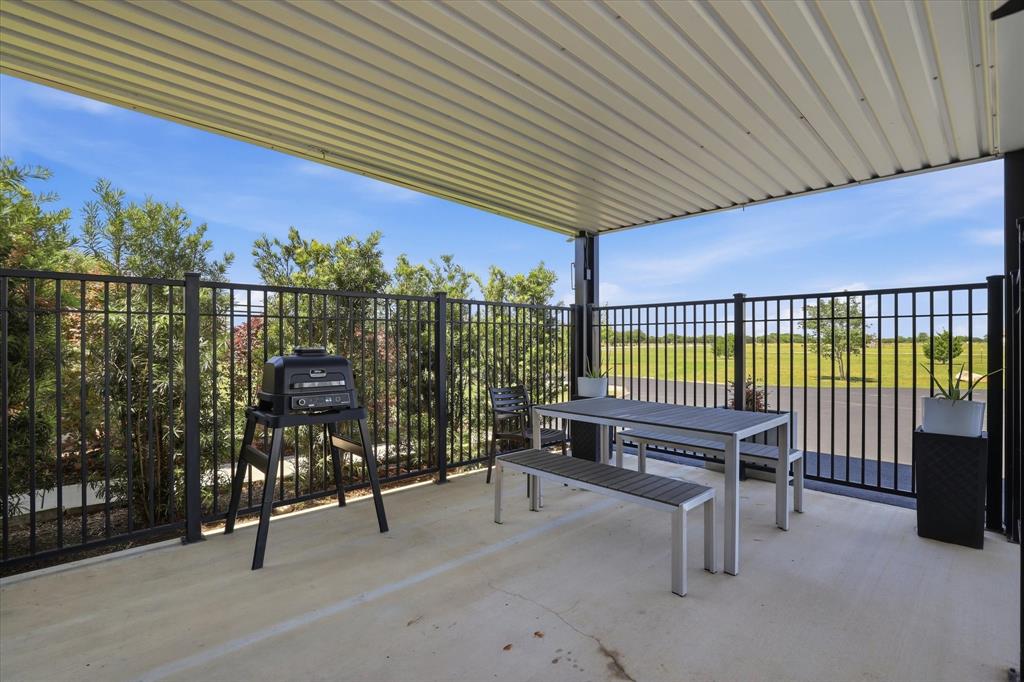 Maw & Paw Estates - Residential