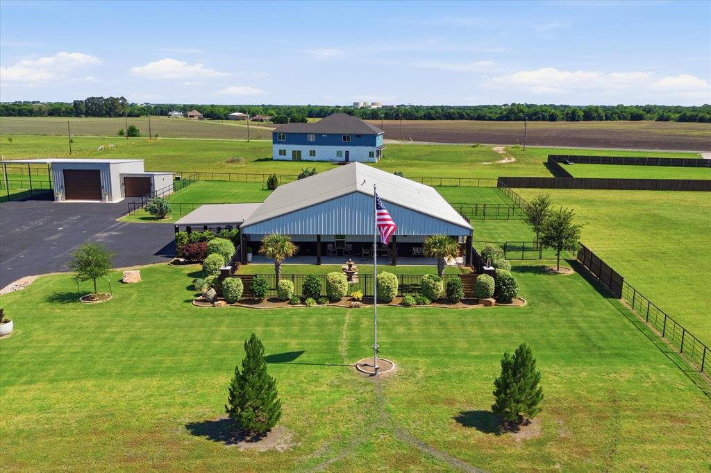 Maw & Paw Estates - Residential