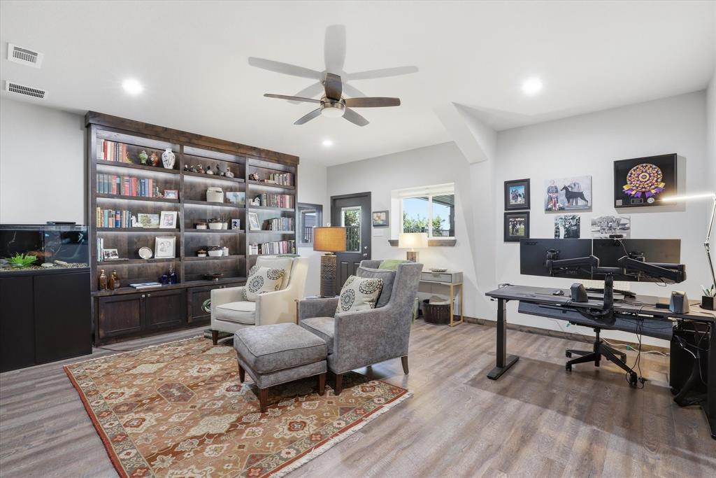 Maw & Paw Estates - Residential