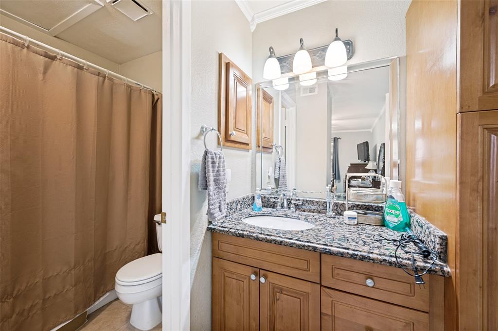 Cedar Creek Twnhms - Residential