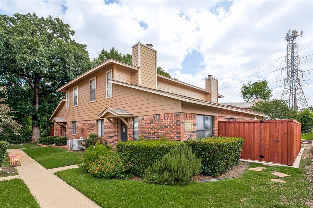 Cedar Creek Twnhms - Residential
