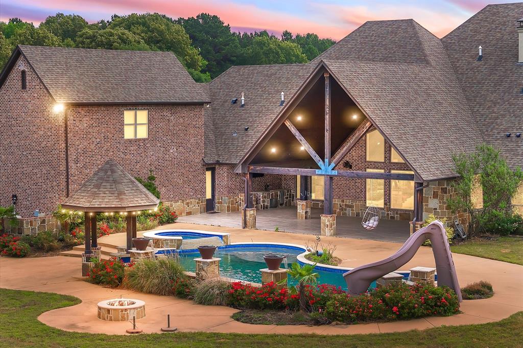 Crown Point Estates - Residential