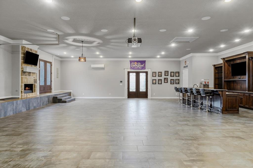 Crown Point Estates - Residential