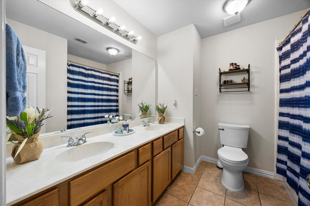Lakewood Pointe - Residential