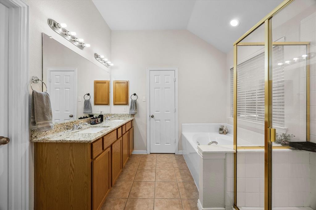Lakewood Pointe - Residential