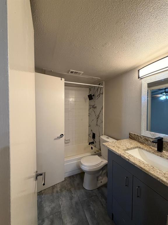 Arlington Oaks Condo - Residential