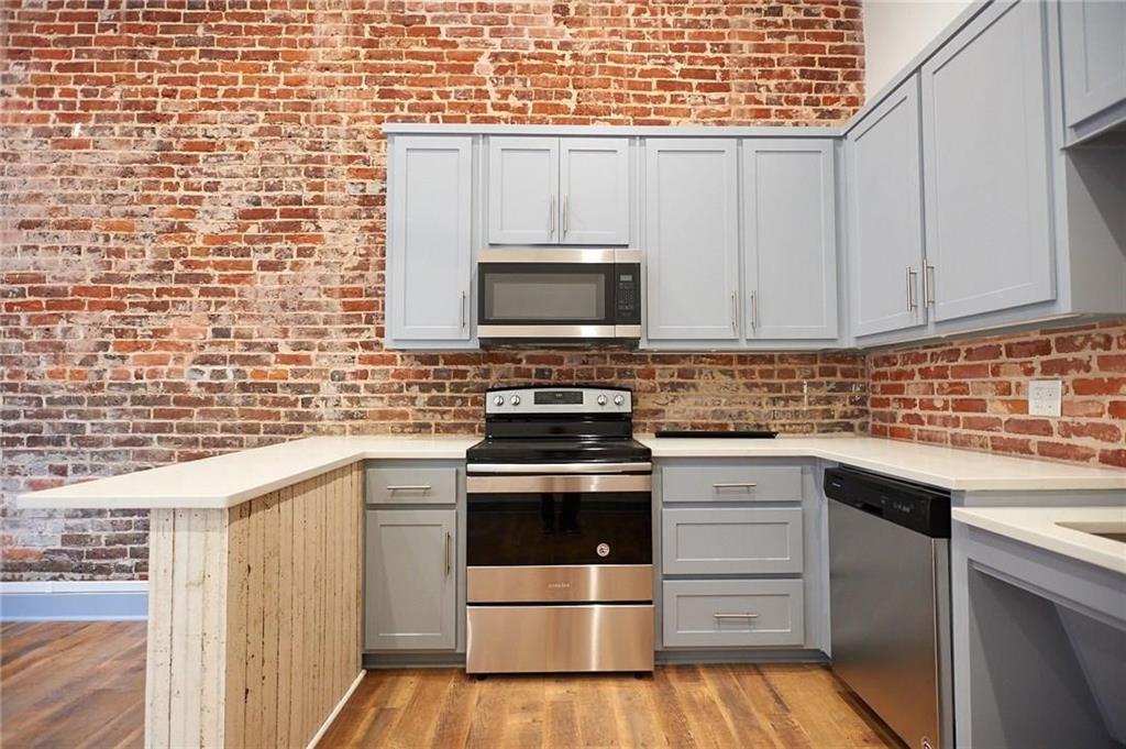 O T Ennis - Residential Lease