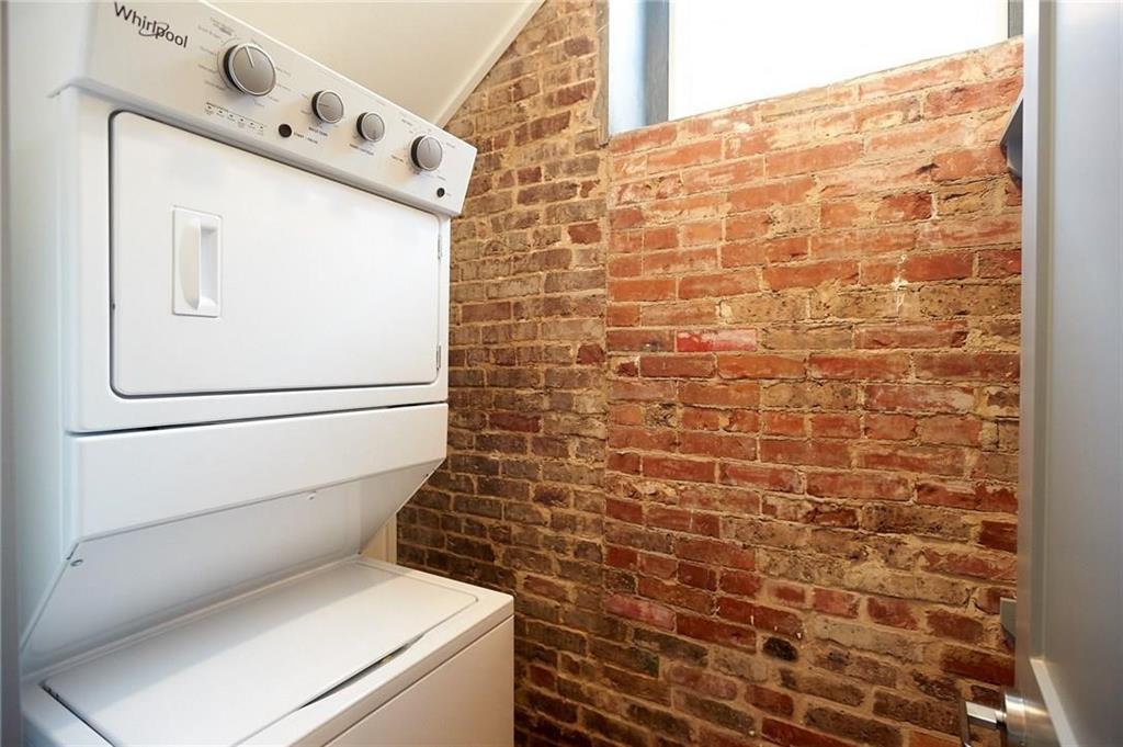 O T Ennis - Residential Lease