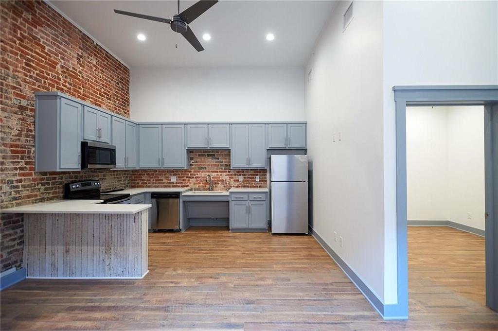O T Ennis - Residential Lease