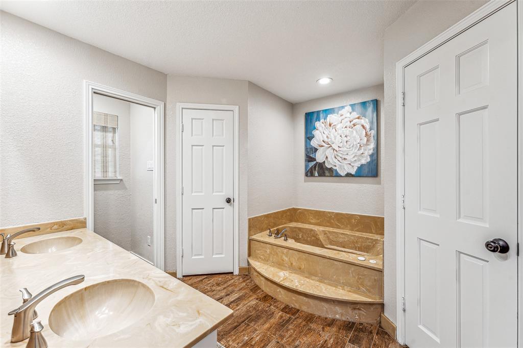 Willow Spgs Oaks - Residential