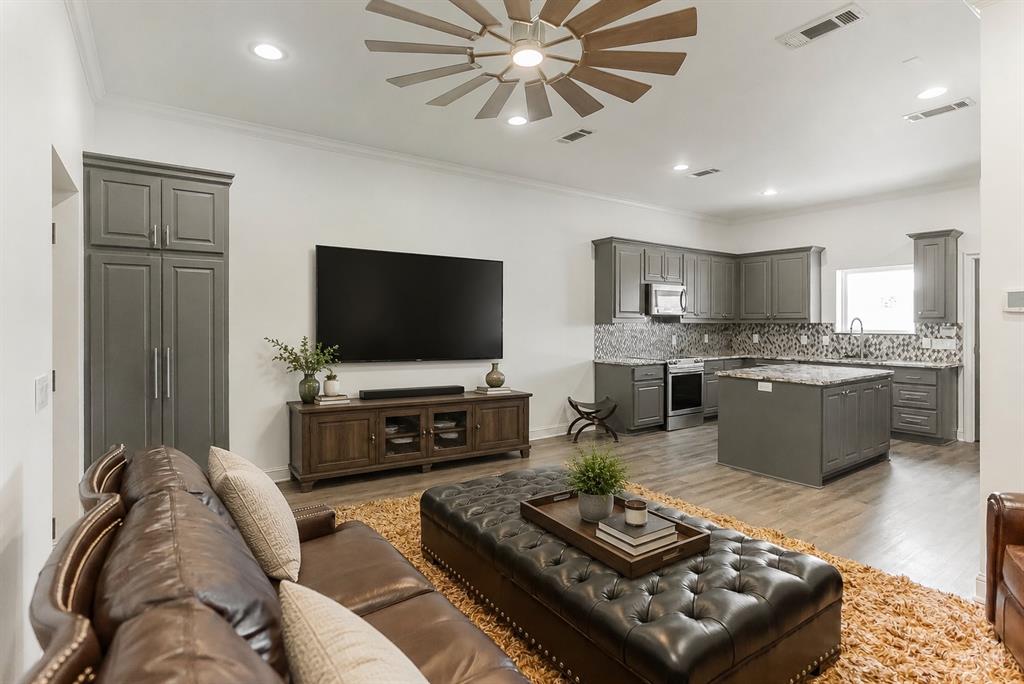 LKR - Residential