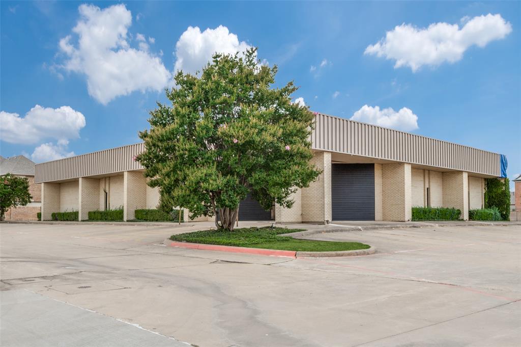 Round Grove Village - Commercial Sale