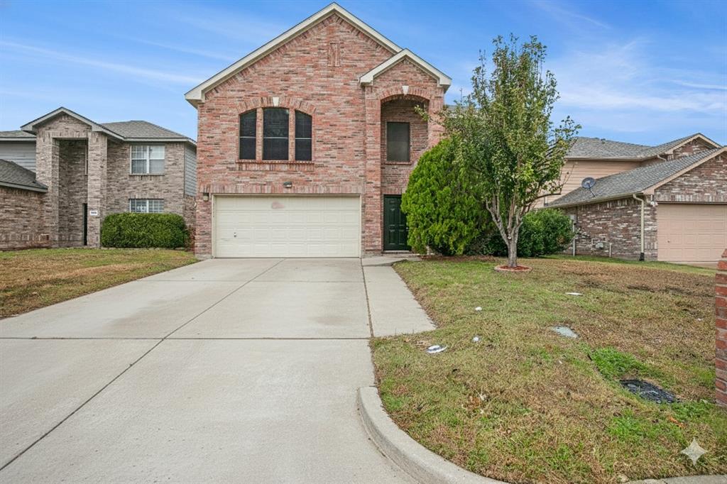 Priced to sell quickly! This home presents an excellent opportunity for buyers seeking space and value. Generously sized rooms throughout, including spacious bedrooms and an oversized pantry, provide plenty of room for comfortable living and storage. Don't miss the chance to make this beautiful home your own.