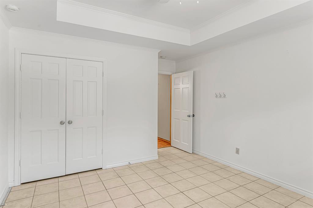 Alexanders Village Instl 02 - Residential