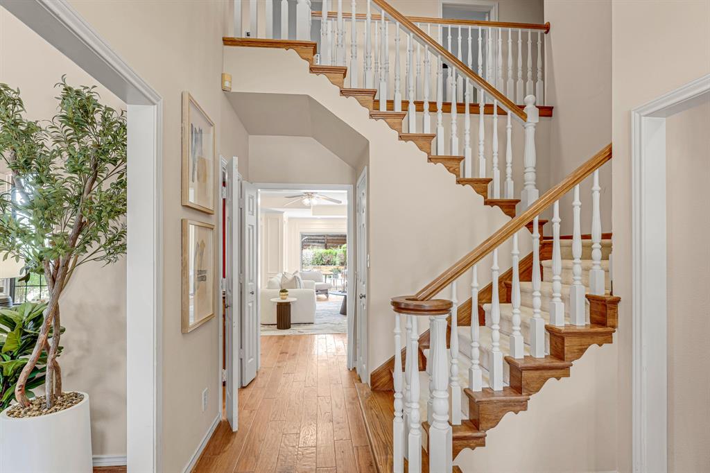 Alexanders Village Instl 02 - Residential