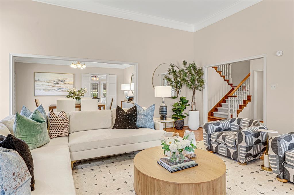 Alexanders Village Instl 02 - Residential