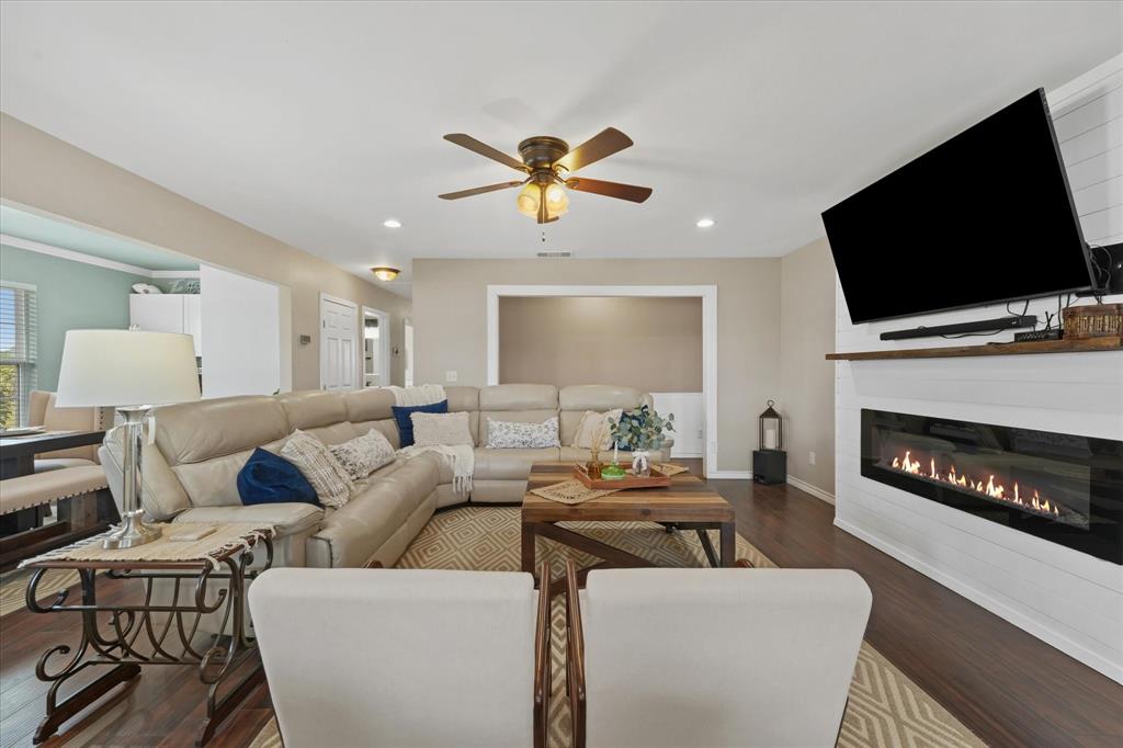 Twin Lakes - Residential