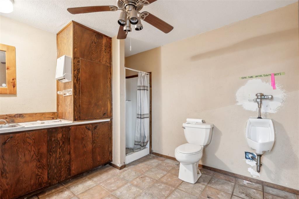 S J Robinson 423 - Residential