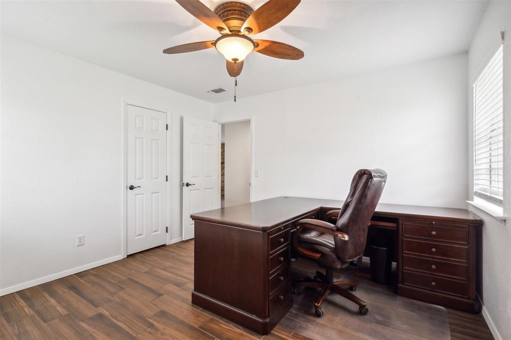 S J Robinson 423 - Residential