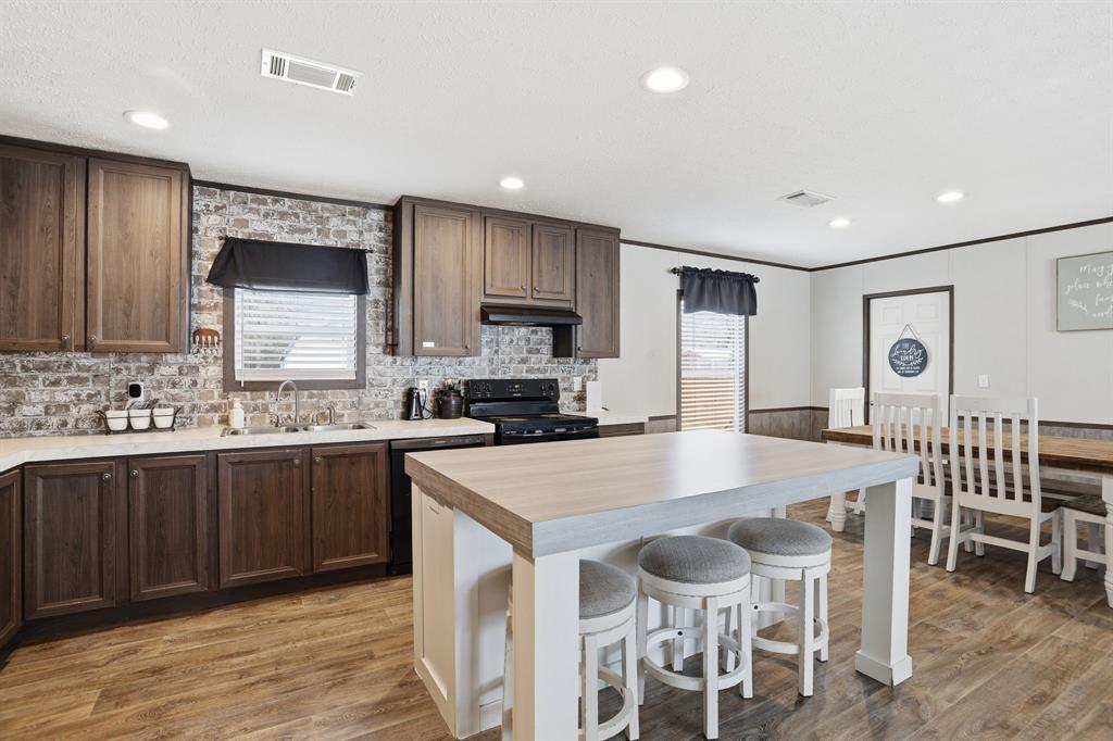 squires acres - Residential