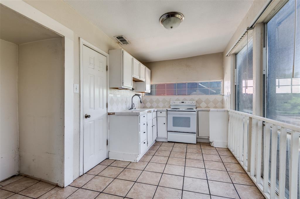 Oak Cliff Annex - Residential