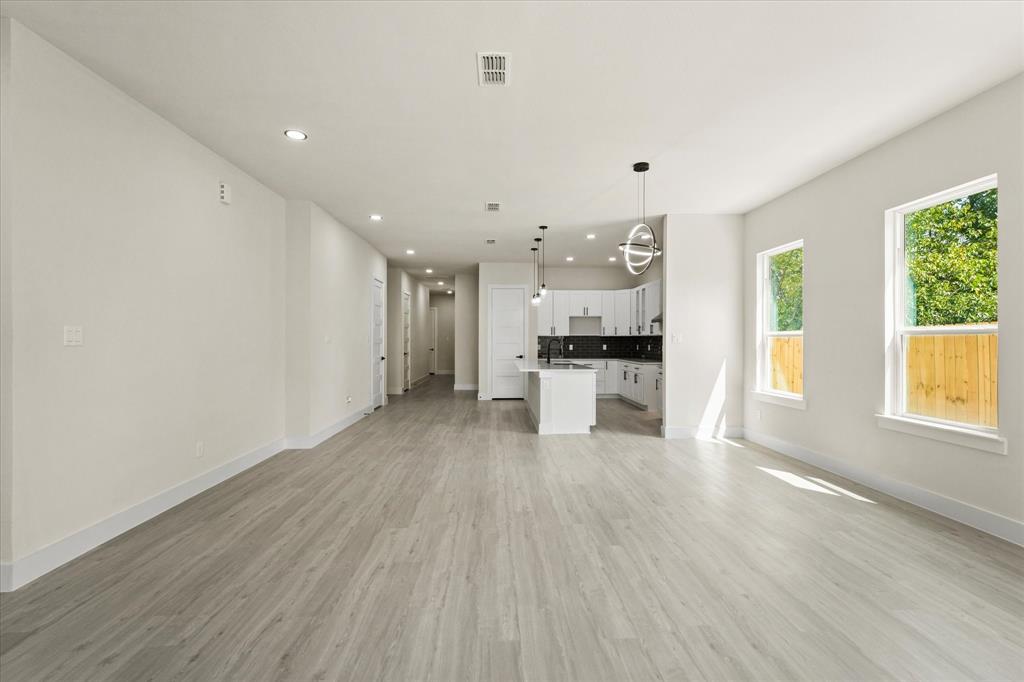 Joe A 02 Irvin - Residential