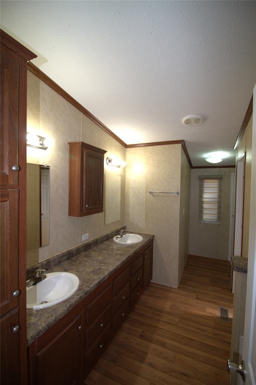 Gray Duck North 01 - Residential