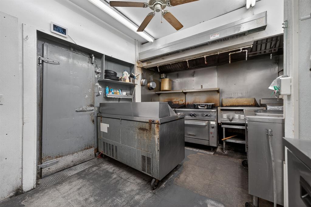 Brand & Bowens - Commercial Sale