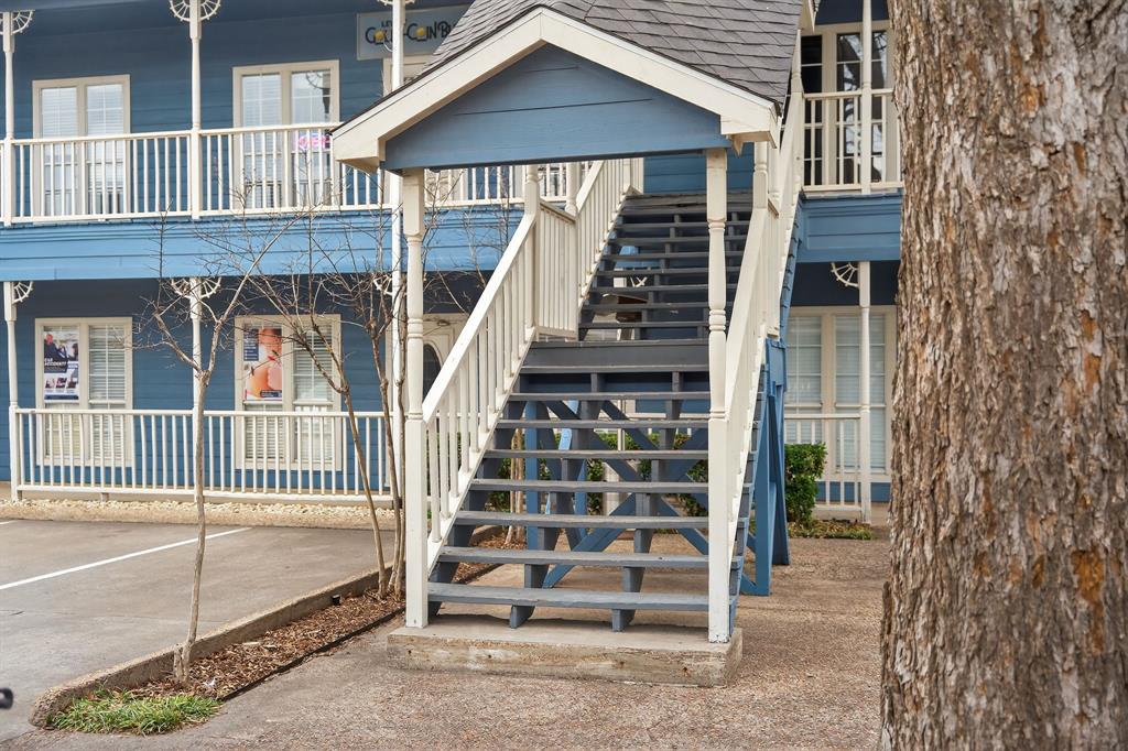 Brand & Bowens - Commercial Sale
