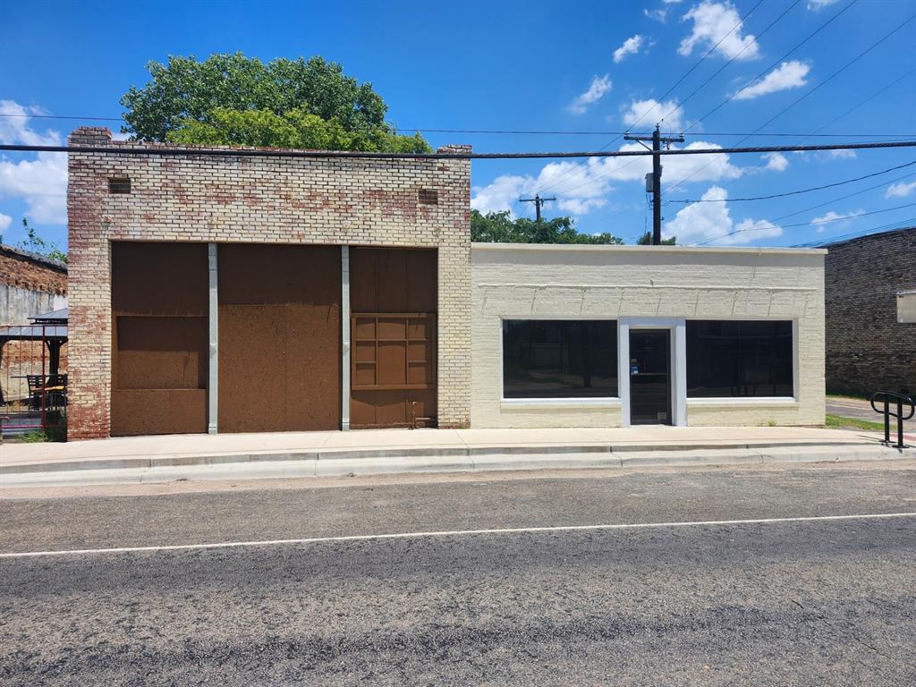 Historic Downtown Malakoff Opportunity – Prime Corner Location!
Discover the charm and potential of this antique brick building situated at the bustling corner of Terry St. and Athens St. in downtown Malakoff. Surrounded by quaint retail shops, antique venues, and local restaurants, this historic gem is ready for your vision and creativity to restore it to its original glory. Located at the southeast edge of the thriving Cedar Creek Lake community, Malakoff offers proximity to boating, golf courses, and other recreational attractions, making this the perfect spot for a cottage business or retail expansion.
Whether you’re looking to revive a piece of history or establish a unique business in a vibrant area, this building is a rare find. For detailed information on the renovation needed to bring this property back to life, feel free to reach out.
Location Highlights: 10 miles from Athens, TX; 30 miles from I-45 at Corsicana and Minutes from Cedar Creek Lake amenities.
Unlock the potential of this historic space and make your mark on the Malakoff community!