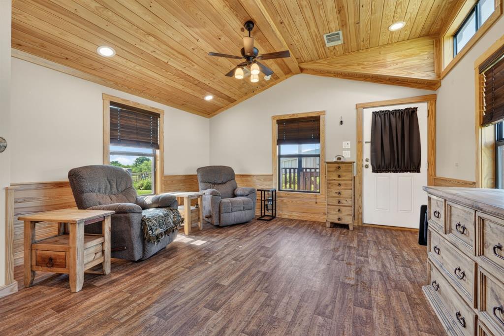 CHURCHILL WW - Residential