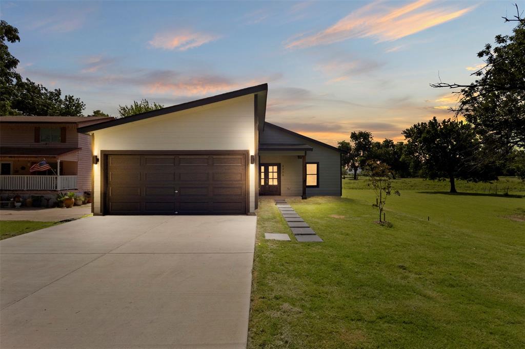 Eagle Ford Plaza 02 - Residential