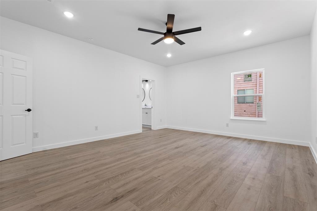 Eagle Ford Plaza 02 - Residential