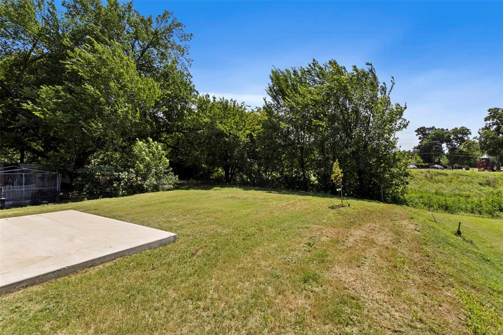 Eagle Ford Plaza 02 - Residential