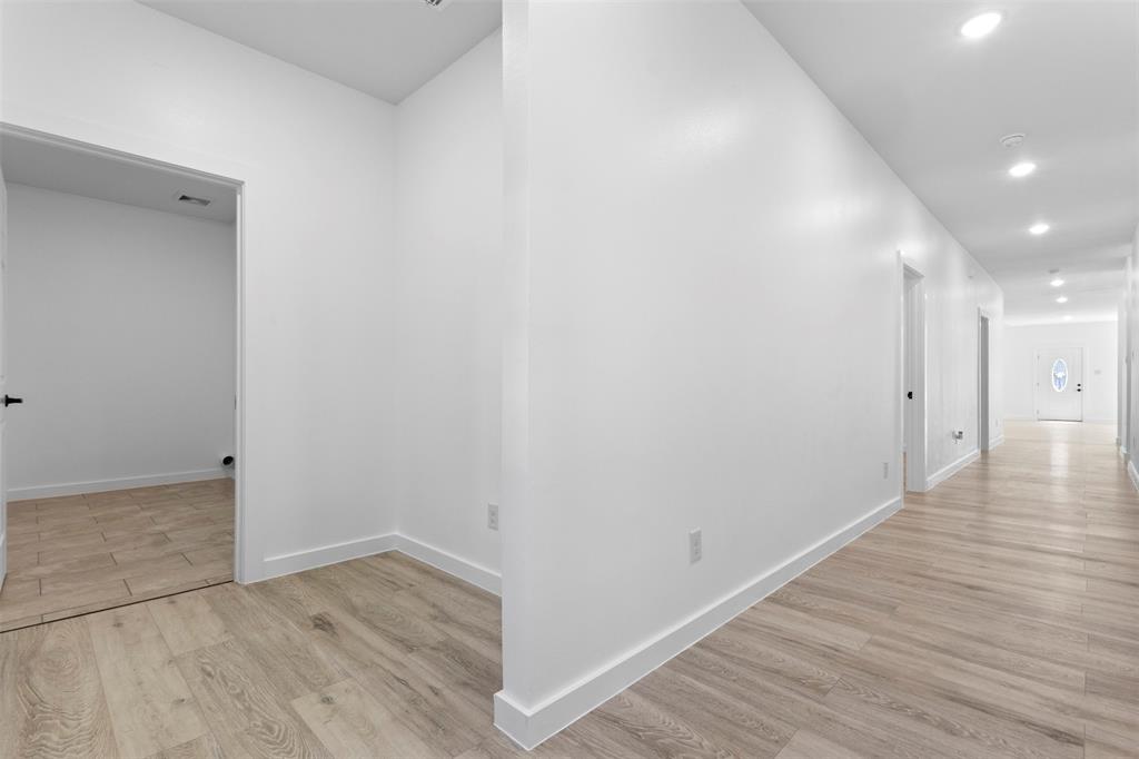 Eagle Ford Plaza 02 - Residential