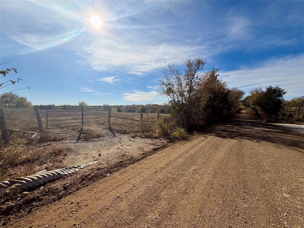 A 137 H S Bennett Survey - Land