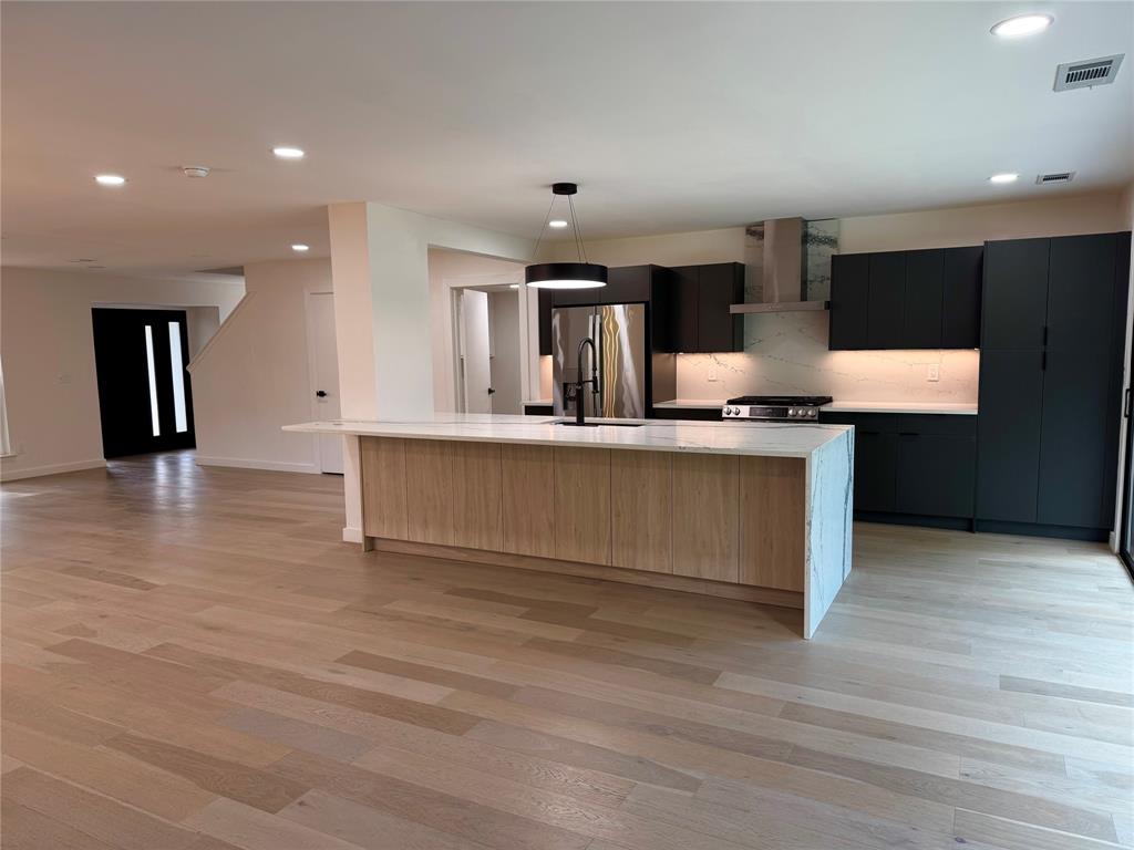 Dallas North Estates Eighth Instl - Residential