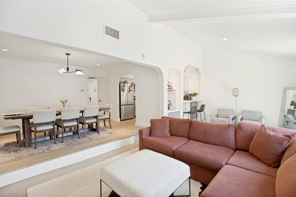 Welcome home to this beautifully updated 3 bedroom, 2 bath end unit townhome in a prime location! Thoughtfully designed to maximize natural light, this desirable end unit is filled with bright, inviting spaces that showcase its stylish modern updates.

The open concept layout creates a seamless flow between the living, dining, and kitchen areas—ideal for both everyday living and effortless entertaining. The upgraded kitchen features brand-new countertops, stainless steel appliances, generous cabinetry, and a clean, contemporary design that’s as functional as it is attractive.

Both bathrooms have been tastefully renovated with modern fixtures and finishes, offering a fresh, move-in-ready feel throughout. Step outside to enjoy the added privacy and outdoor space that only an end unit can provide.

Perfectly situated near shopping, dining, and everyday conveniences, this home delivers the ideal blend of comfort, style, and location. Move-in ready and beautifully appointed, this is an opportunity you won’t want to miss! Schedule your private showing today.