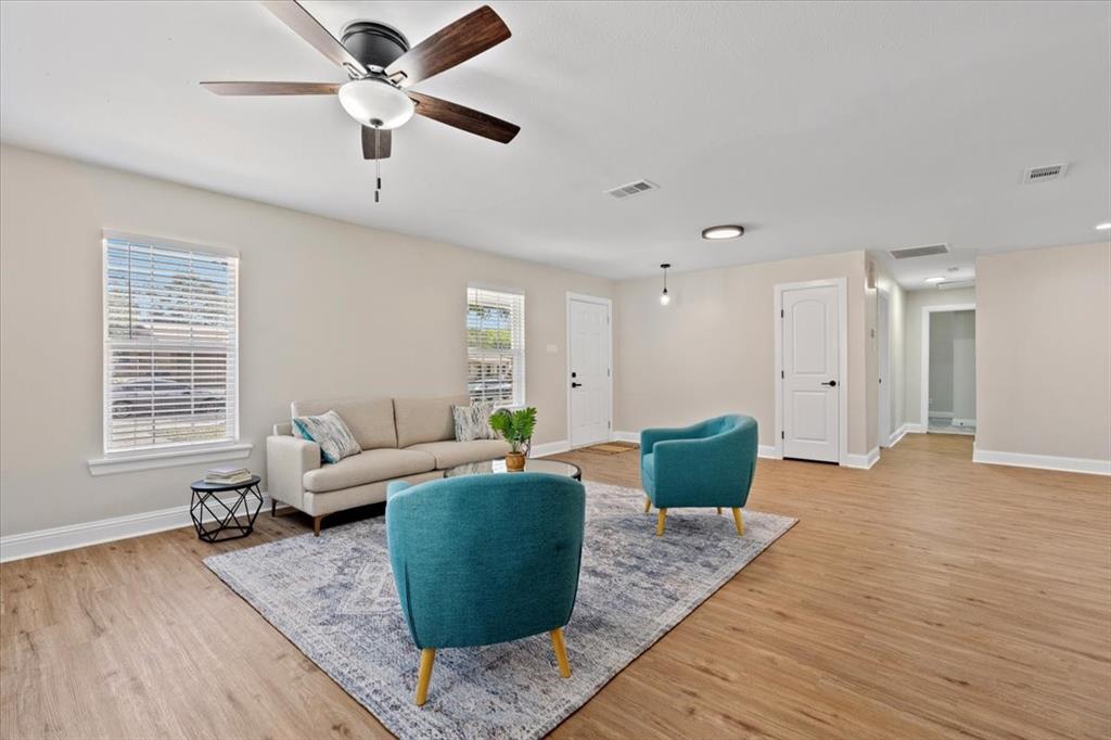New West 03 - Residential