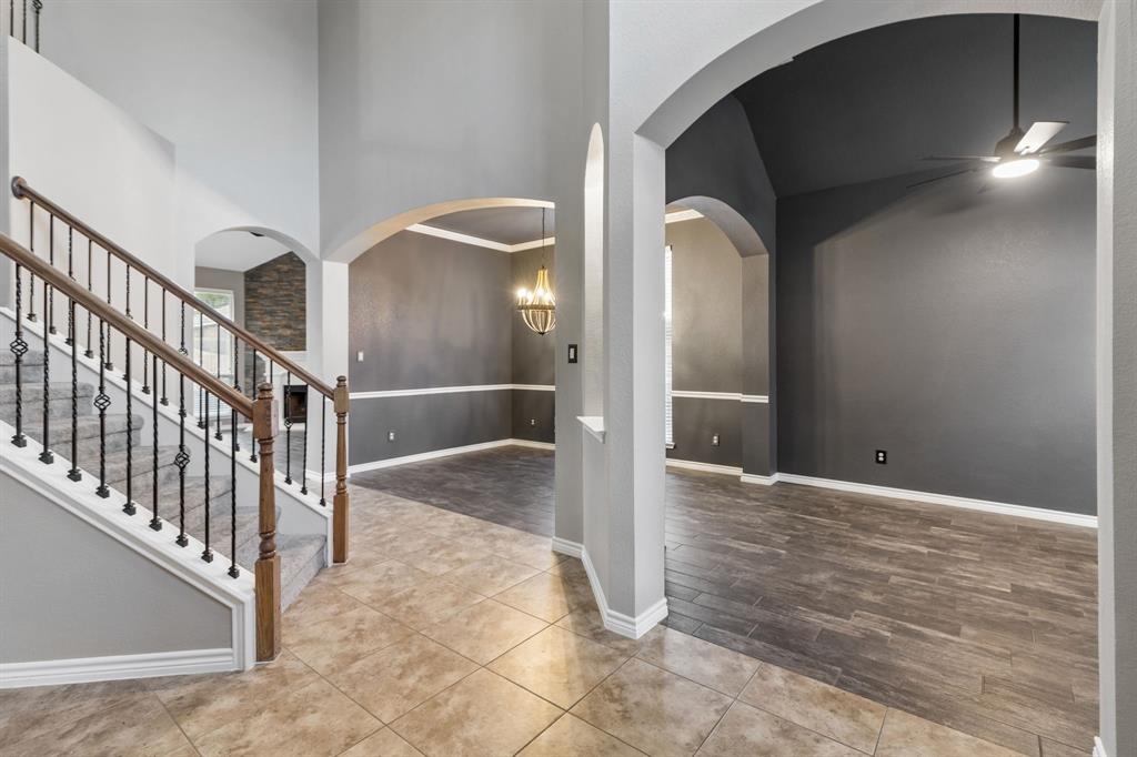 Mistletoe Hill - Residential