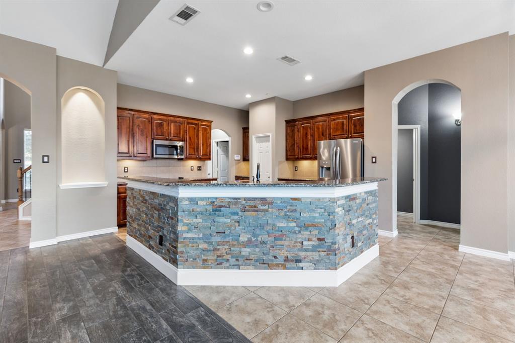Mistletoe Hill - Residential