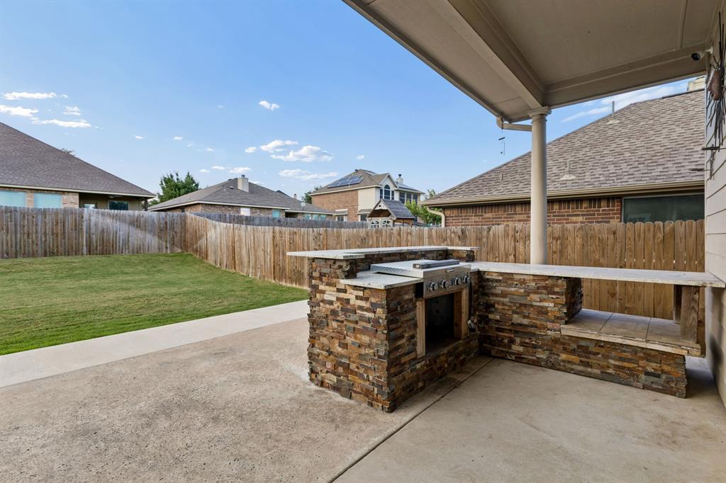 Mistletoe Hill - Residential