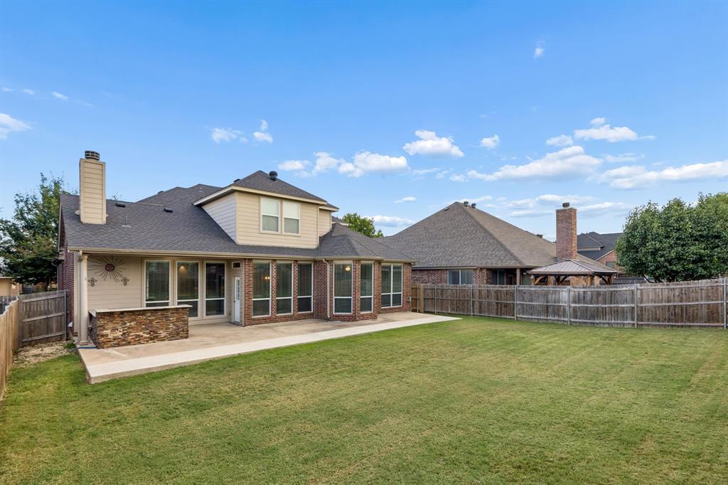 Mistletoe Hill - Residential
