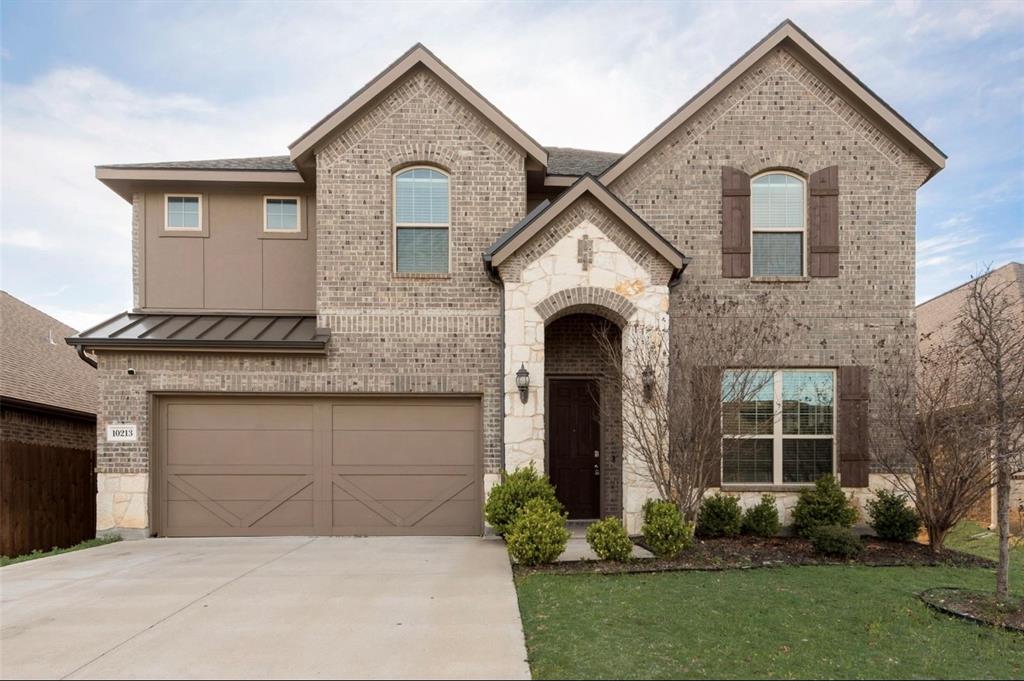Your search is over! Beautiful two story home with soaring ceilings in Watersbend Addition near Bonds Ranch Road. Step into this stunning, 3 bedroom, 2.5 bathroom home. This home is designed to create a comfortable and airy feel, enhanced by laminate flooring, stainless steel appliances, elegant granite countertops in the kitchen and fresh paint throughout the entire home. Truly move-in ready and waiting for its new owners! Northwest ISD. Close to major highways. Schedule a showing today!