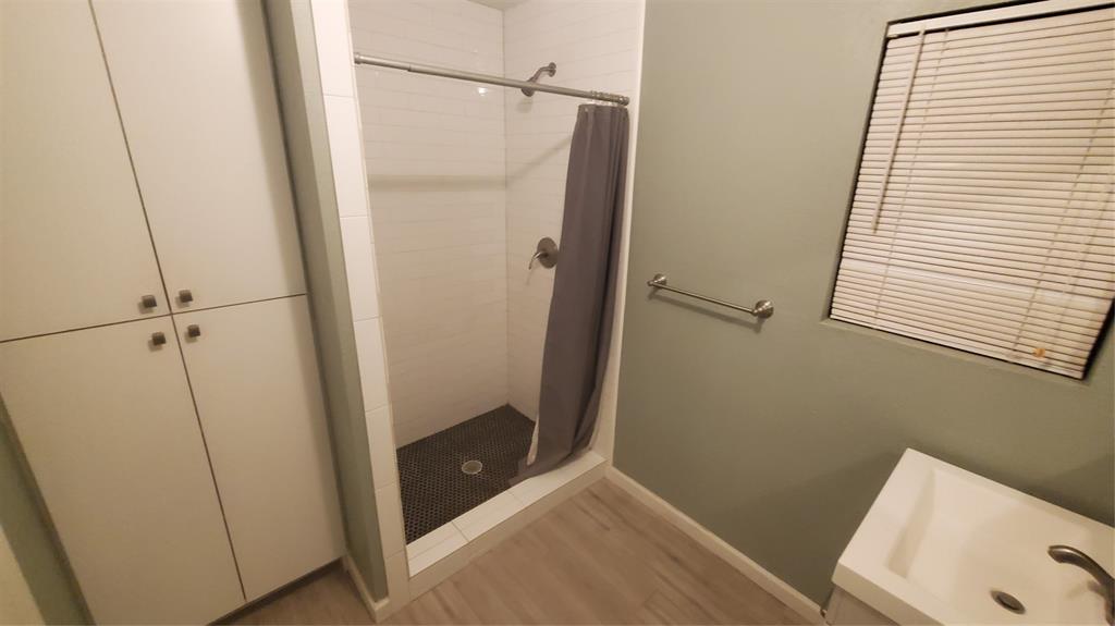 Grapevine City Of - Residential Lease