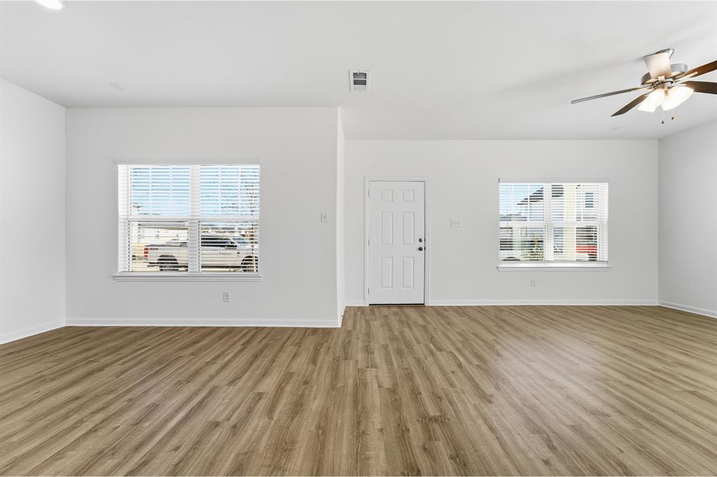 La Terra - Residential
