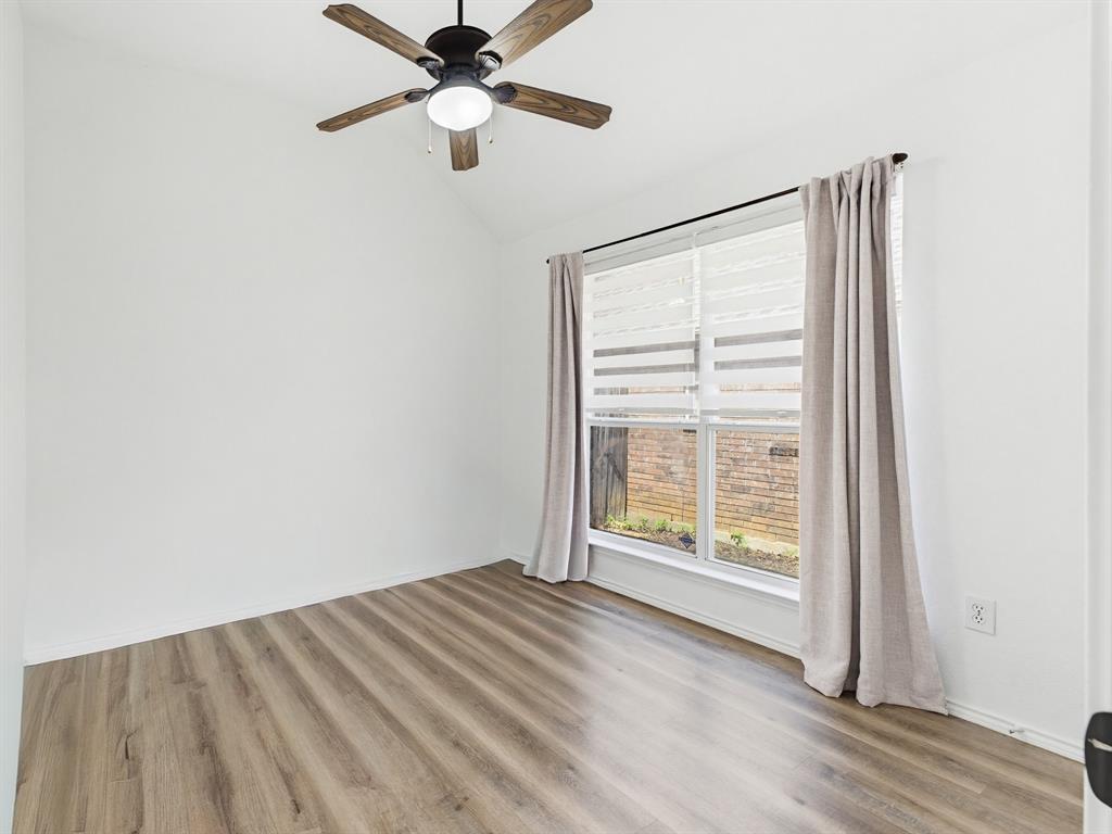 Oakwood Estates Lewisville - Residential